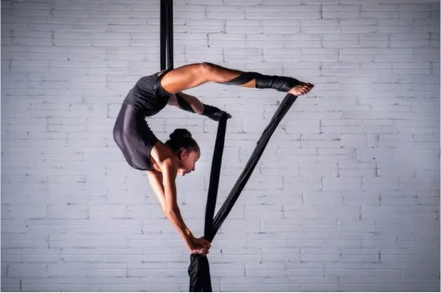 Tela Acrobática